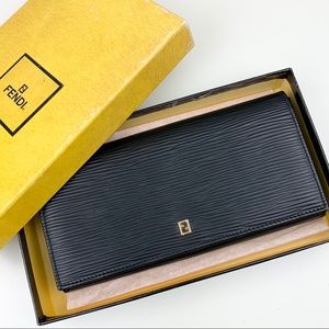 FENDI Leather Wallet Authentic Like New